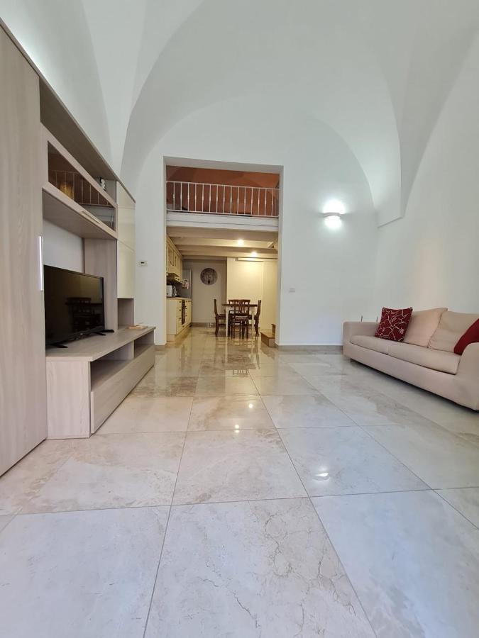 Flat 24 Maggio Apartment Лече Екстериор снимка